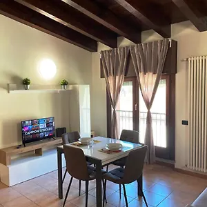  Appartamento Cantu' Centro - Via Daverio Italia